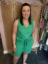 Naomi short green size 10