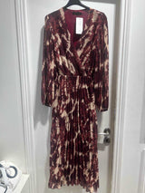 Latino dress burgandy mix