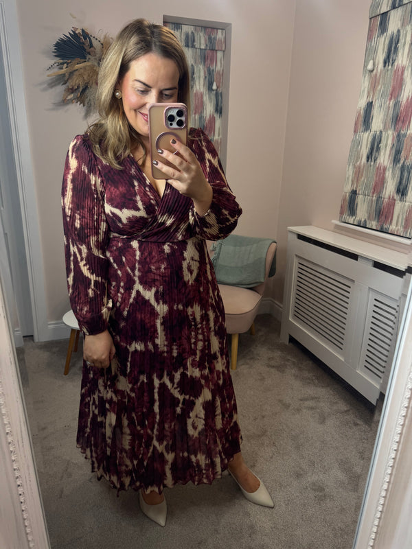 Latino dress burgandy mix