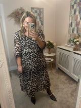 Kylie leopard dress