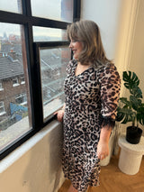 Kylie leopard dress