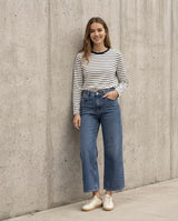 Sally navy Breton