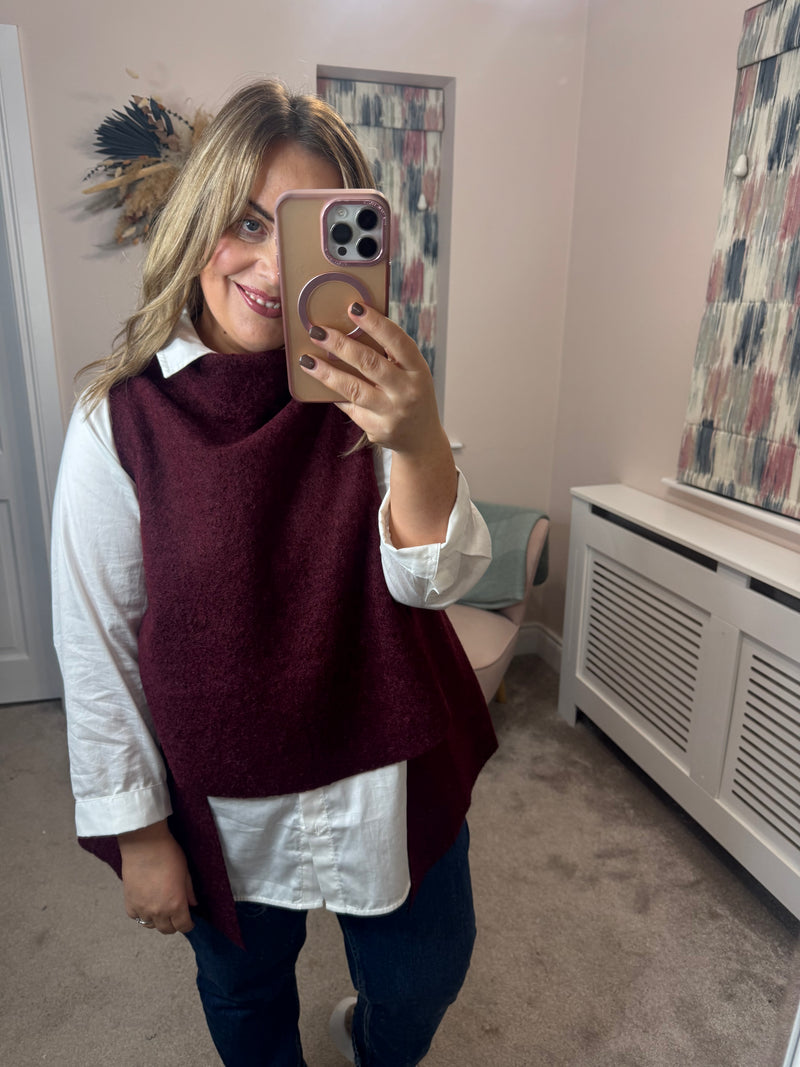 Star burgandy poncho